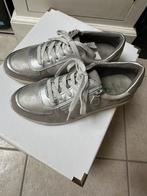 Sneakers  Sportschoenen.👟👟, Ophalen of Verzenden, Zo goed als nieuw, Wit, Sneakers of Gympen