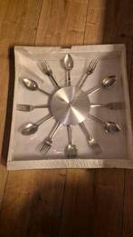 Originele Klok met Bestek Design, Huis en Inrichting, Ophalen, Nieuw, Analoog, Wandklok