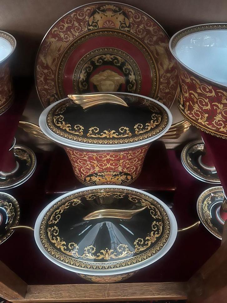 Gianni versace rosenthal medusa servies orgineel, Antiek en Kunst, Antiek | Servies compleet, Verzenden