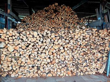 Half droog gekloofd haardhout mix beschikbaar voor biedingen