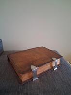 Zeldzame grote bijbel met zilveren sloten, Antiek en Kunst, Antiek | Boeken en Bijbels, Ophalen of Verzenden