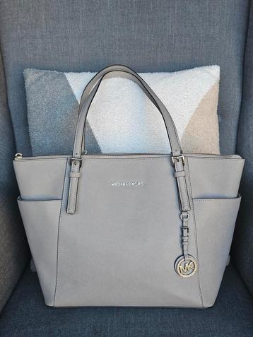 Michael Kors shoppertas / schoudertas beschikbaar voor biedingen
