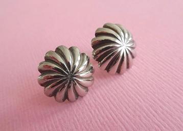 jwg Vintage 60s 70s oorbellen zilver knopjes bloem abstract