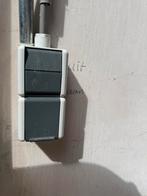 Opslag/garagebox te huur.