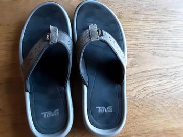 Teva heren slippers maat 43 nieuw € 40.00 beschikbaar voor biedingen