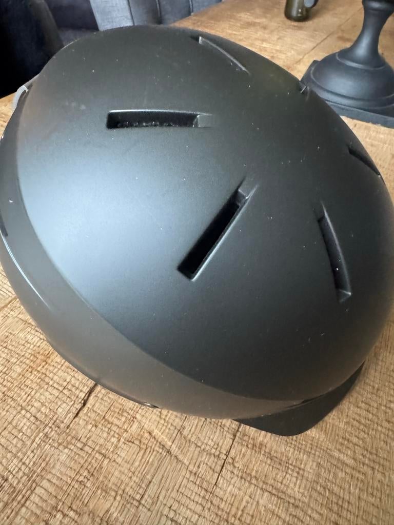 Skihelm - veilig de piste af!, Sport en Fitness, Skiën en Langlaufen, Overige merken, Ophalen of Verzenden, Zo goed als nieuw