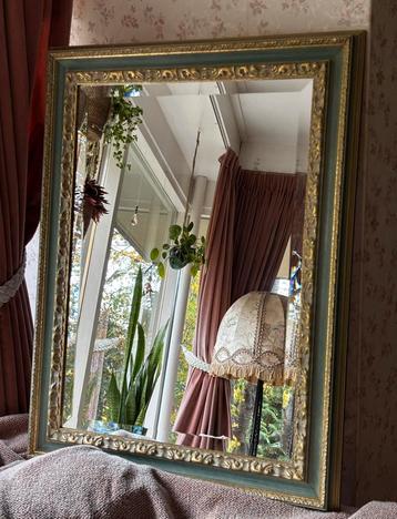 Klassieke Spiegel met Blauw-Gouden Lijst beschikbaar voor biedingen