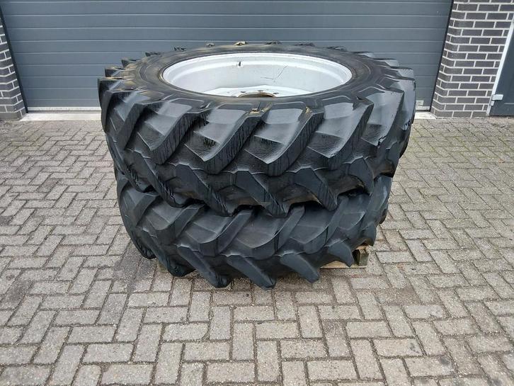 Deutz Fahr Wielen 18.4 R38, Zakelijke goederen, Agrarisch | Onderdelen | Banden, Velgen en Assen