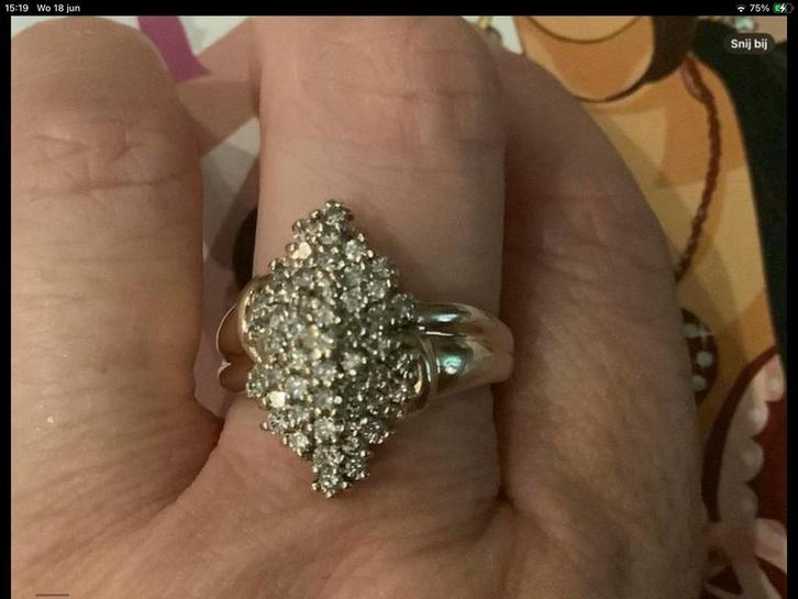 Bijzonder mooi vintage gouden ring veel Briljanten 14 kar., Sieraden, Tassen en Uiterlijk, Ringen, Zo goed als nieuw, Dame, 18 tot 19