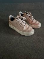 Nike schoenen zalm maat 36,5, Ophalen of Verzenden, Roze, Sneakers of Gympen