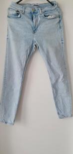 Zara lichtblauwe denim broek maat 42, Kleding | Heren, Spijkerbroeken en Jeans, Zara, Blauw, Ophalen of Verzenden, W40 - W42 (confectie 56/58)
