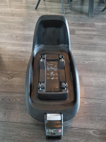 isofix family maxi-cosi beschikbaar voor biedingen