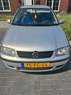 Volkswagen Polo 1.4 44KW AUT 2000 Grijs, Auto's, 4 cilinders, Origineel Nederlands, Particulier, Zilver of Grijs