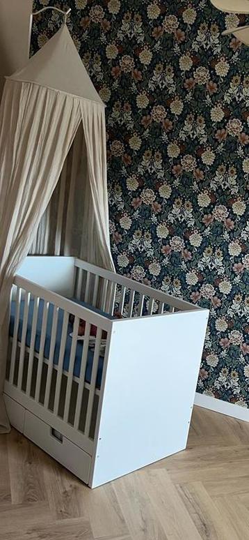 Stuva ledikant babybedje +matras te koop beschikbaar voor biedingen