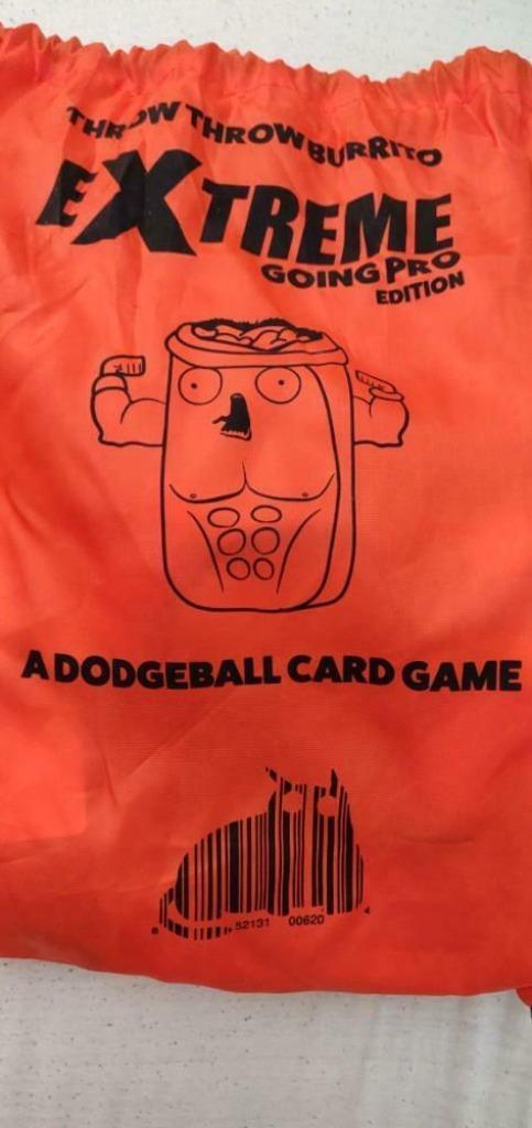 Throw Throw Burrito: Extreme Outdoor Edition!, Hobby en Vrije tijd, Gezelschapsspellen | Kaartspellen, Nieuw, Ophalen of Verzenden