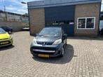 Peugeot 107 1.0-12V XS+_Airco//Leder-Alcantara*, Voorwielaandrijving, Gebruikt, Zwart, 4 stoelen