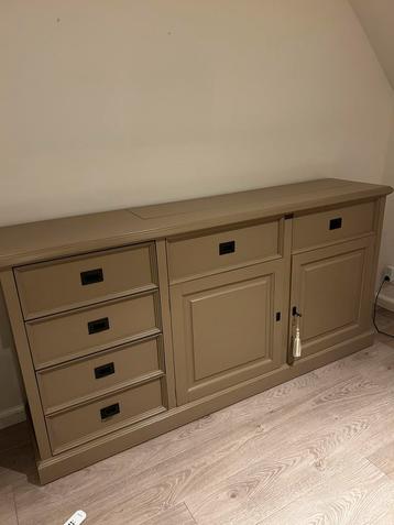 Tom collins Dressoir kleur taupe nieuwstaat beschikbaar voor biedingen