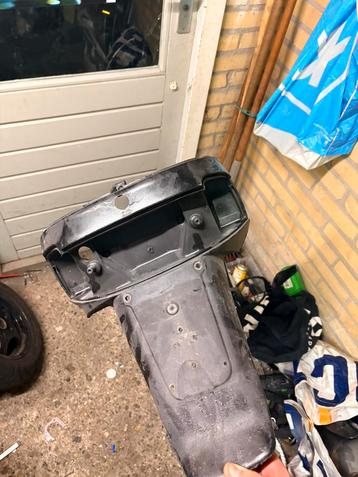 Zip type 3 achterspatbord beschikbaar voor biedingen