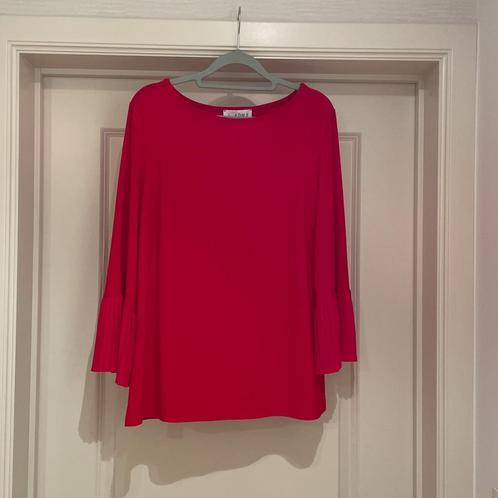 Joseph Ribkoff top kleur rood maat L, Kleding | Dames, Tops, Zo goed als nieuw, Maat 42/44 (L), Rood, Lange mouw, Verzenden