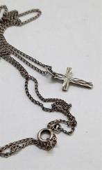 Hangertje klein zilveren kruisje met ketting, Antiek en Kunst, Ophalen