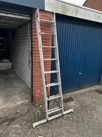 Altrex Ladder - 2x8 Treden - Uitschuifbaar - 3,89 max lengte, Doe-het-zelf en Verbouw, Ladders en Trappen, Ophalen, Gebruikt, Ladder