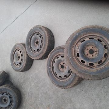 Stalen velgen 195 65 R15  12x VW beschikbaar voor biedingen