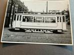 Oude foto tram remise Lijsterbesstraat HTM 1943, Verzamelen, Spoorwegen en Tramwegen, Verzenden, Gebruikt, Tram, Kaart of Prent