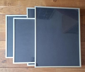 4 wissellijsten goud/bronskleur 40x30cm beschikbaar voor biedingen