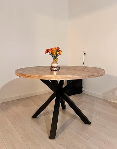 Eettafel 120cm, Huis en Inrichting, Tafels | Eettafels, Gebruikt, 100 tot 150 cm, 100 tot 150 cm, Vier personen, Rond, Ophalen
