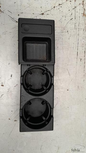 Bekerhouder en muntenhouder BMW 3 serie E46 51168248504 8248 beschikbaar voor biedingen