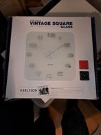 Karlsson Vintage Square Rode Klok, Ophalen of Verzenden, Zo goed als nieuw, Wandklok
