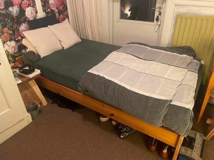 Eenpersoonsbed (100x200) - Stevig en Goede Kwaliteit, Huis en Inrichting, Slaapkamer | Bedden, Gebruikt, Eenpersoons, 100 cm, 200 cm
