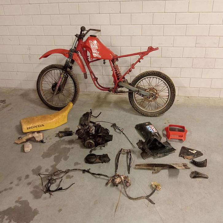 Honda mtx 80 project met goed leesbaar frame nummer, Fietsen en Brommers, Brommers | Overige merken, Gebruikt, Ophalen