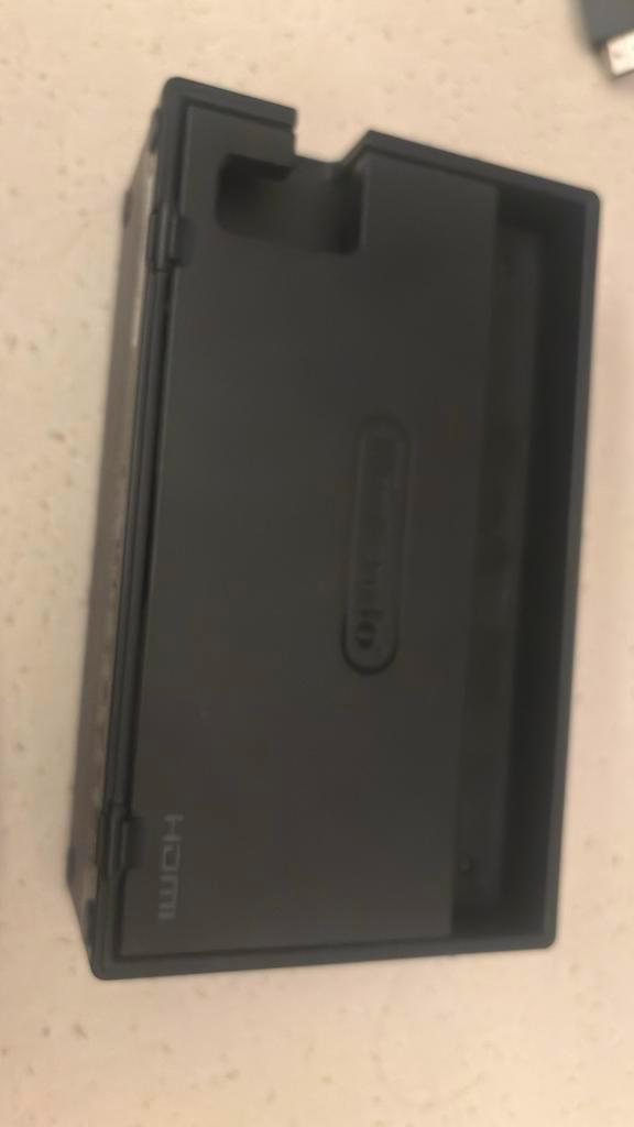 Nintendo Switch met Controller en HDMI, Spelcomputers en Games, Games | Nintendo Switch, Zo goed als nieuw, Platform, 2 spelers