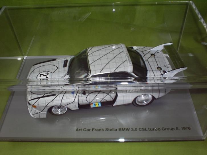 BMW CSL  Frank Stella, Hobby en Vrije tijd, Modelauto's | 1:18, Zo goed als nieuw, Auto, MiniChamps, Ophalen of Verzenden