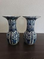 Twee Delfts Blauwe Vazen van Royal Boch, Antiek en Kunst, Antiek | Vazen, Ophalen