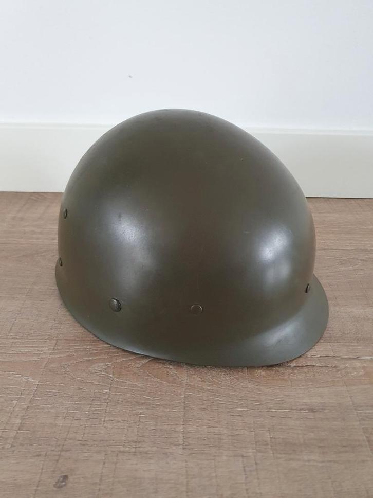 Dit is een originele Nederlandse leger KL helm & binnenhelm, Verzamelen, Militaria | Algemeen, Landmacht, Helm of Baret, Nederland