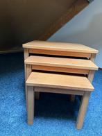 Kleine tafeltjes, Huis en Inrichting, Tafels | Bijzettafels, Minder dan 55 cm, Gebruikt, Vierkant, Hout