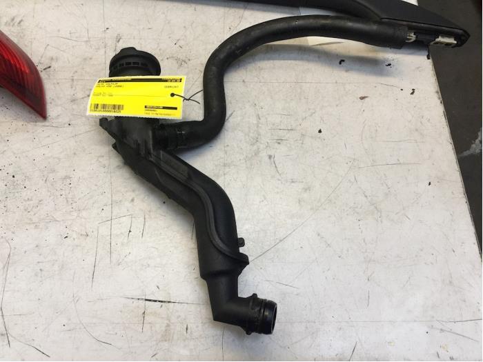 Olie vulpijp van een Volvo V50, Auto-onderdelen, Motor en Toebehoren, Volvo, Gebruikt, 3 maanden garantie, Ophalen of Verzenden