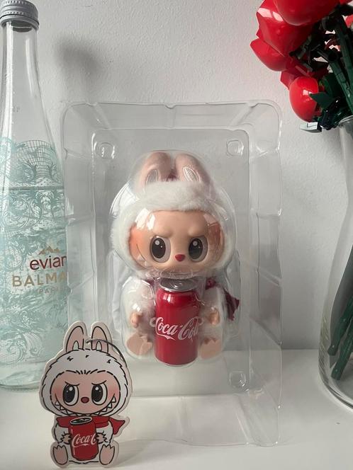 Labubu Coca-Cola Happy Factor, Verzamelen, Poppetjes en Figuurtjes, Zo goed als nieuw, Ophalen of Verzenden