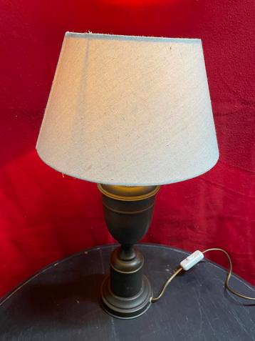 Vintage Tafellamp met Unieke Uitstraling beschikbaar voor biedingen