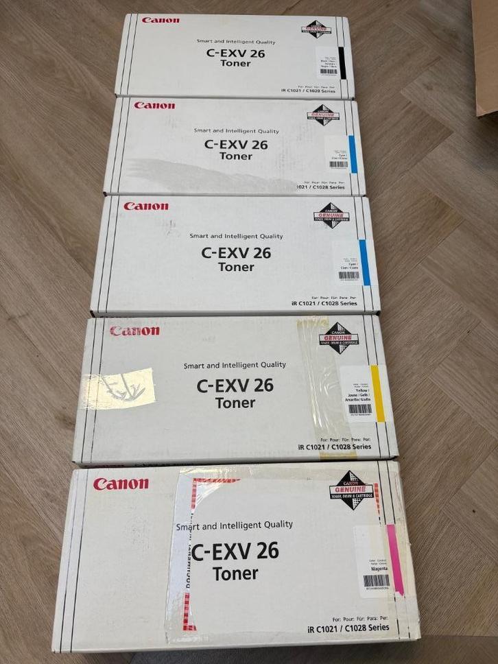 5 stuks nieuwe originele toners Canon C-EXV 26 ZCYM, Computers en Software, Printerbenodigdheden, Nieuw, Toner, Ophalen of Verzenden