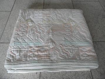 quilt - katoenen sprei - deken met relief structuur - pastel beschikbaar voor biedingen