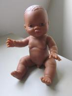 Paola Reina negroïde vol kunststof babypop gemodelleerd haar, Ophalen of Verzenden, Nieuw, Babypop