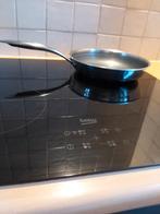 Braadpan  25,5 cm prima staat, Ophalen, Zo goed als nieuw, Gietijzer, Koekenpan of Braadpan