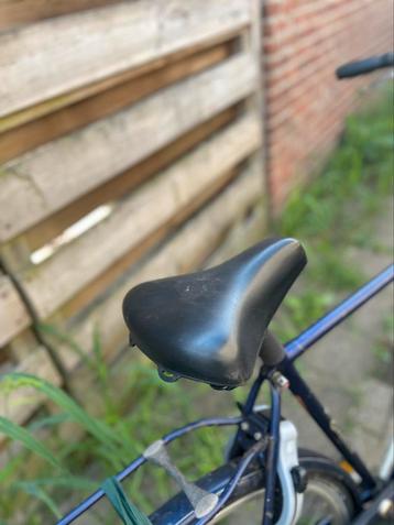 Te koop heren fiets beschikbaar voor biedingen