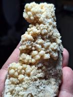 CALCIET, ITALIË (= UV + P), Ophalen of Verzenden, Mineraal