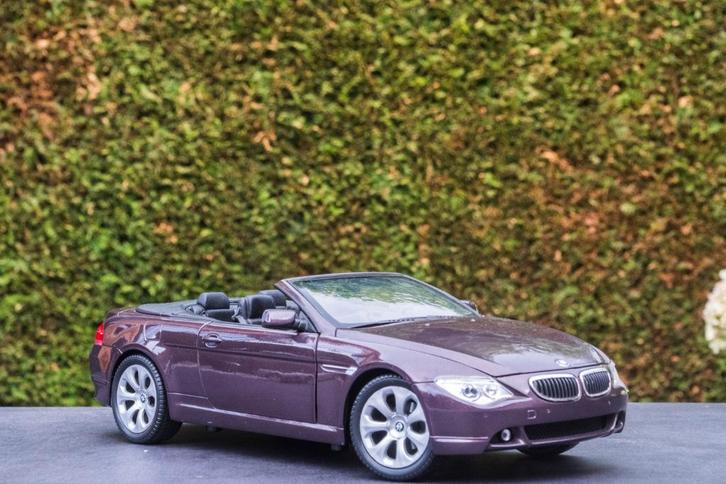 BMW 6-Serie Cabriolet 645Ci E64 Welly 1/18 Paars Zeer Netjes, Hobby en Vrije tijd, Modelauto's | 1:18, Zo goed als nieuw, Auto