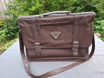 Vintage Bulaggi Aktetas / Schoudertas Bruin beschikbaar voor biedingen