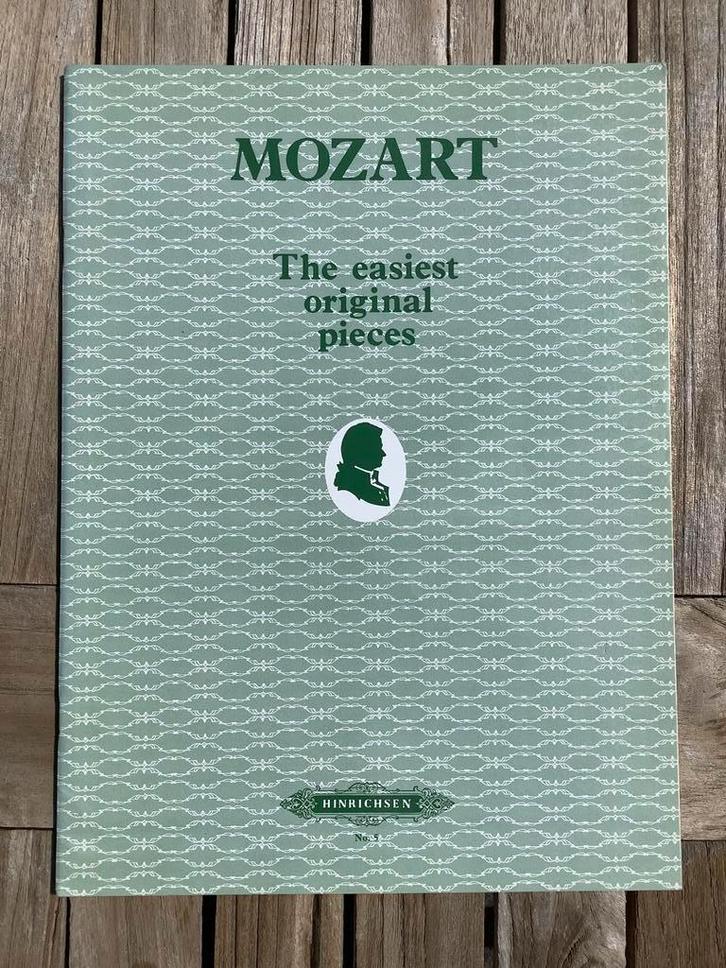 W.A.Mozart - The easiest original pieces - piano solo, Muziek en Instrumenten, Bladmuziek, Klassiek, Piano, Ophalen